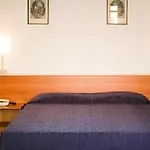 Fernanda Hotel *